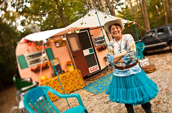 TOP REASONS TO BUY A VINTAGE CAMPER